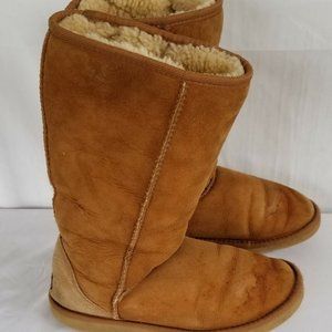UGG F8005A Classic Tall #5815 size W5 Light Brown Boots